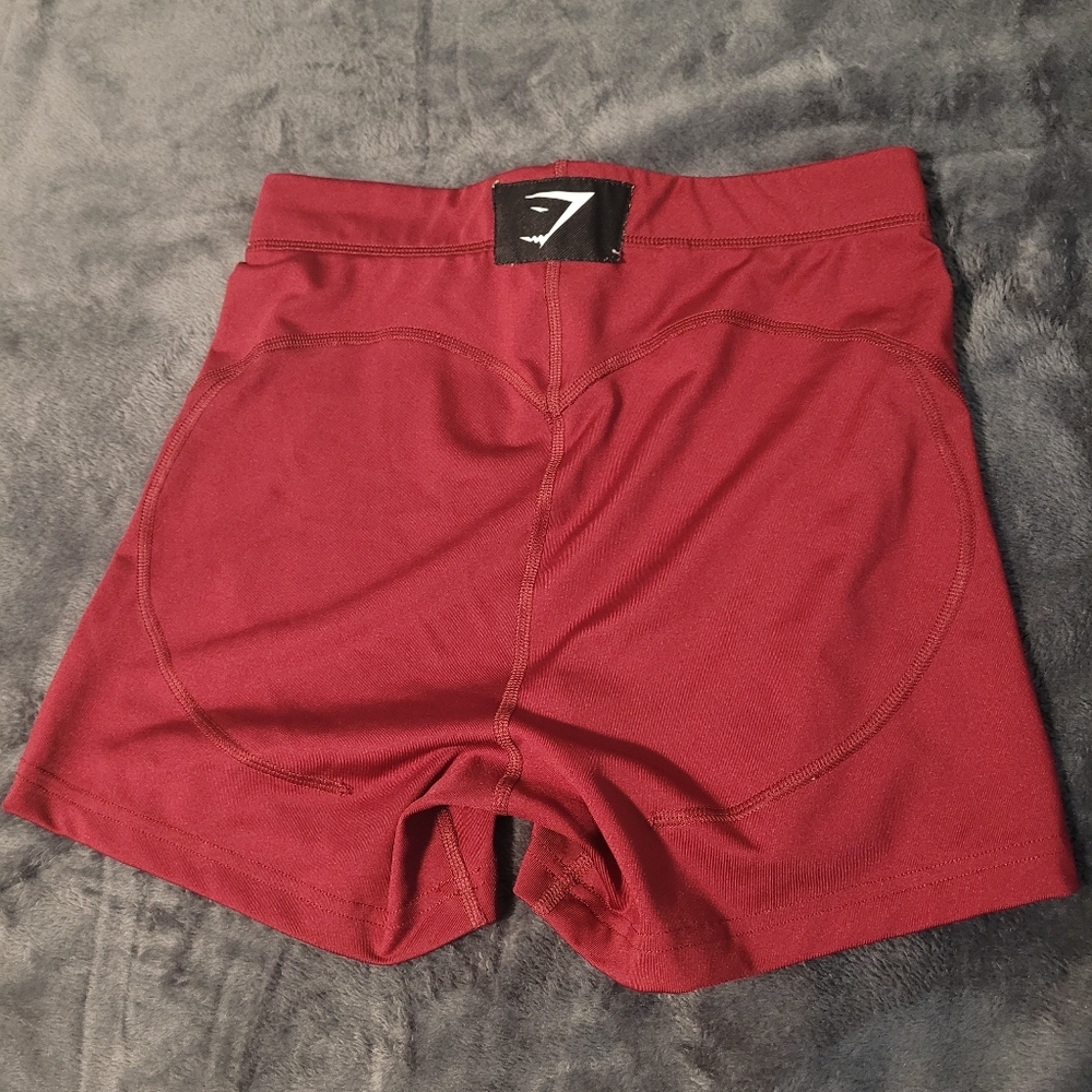 Gymshark Training Shorts size small Burgundy